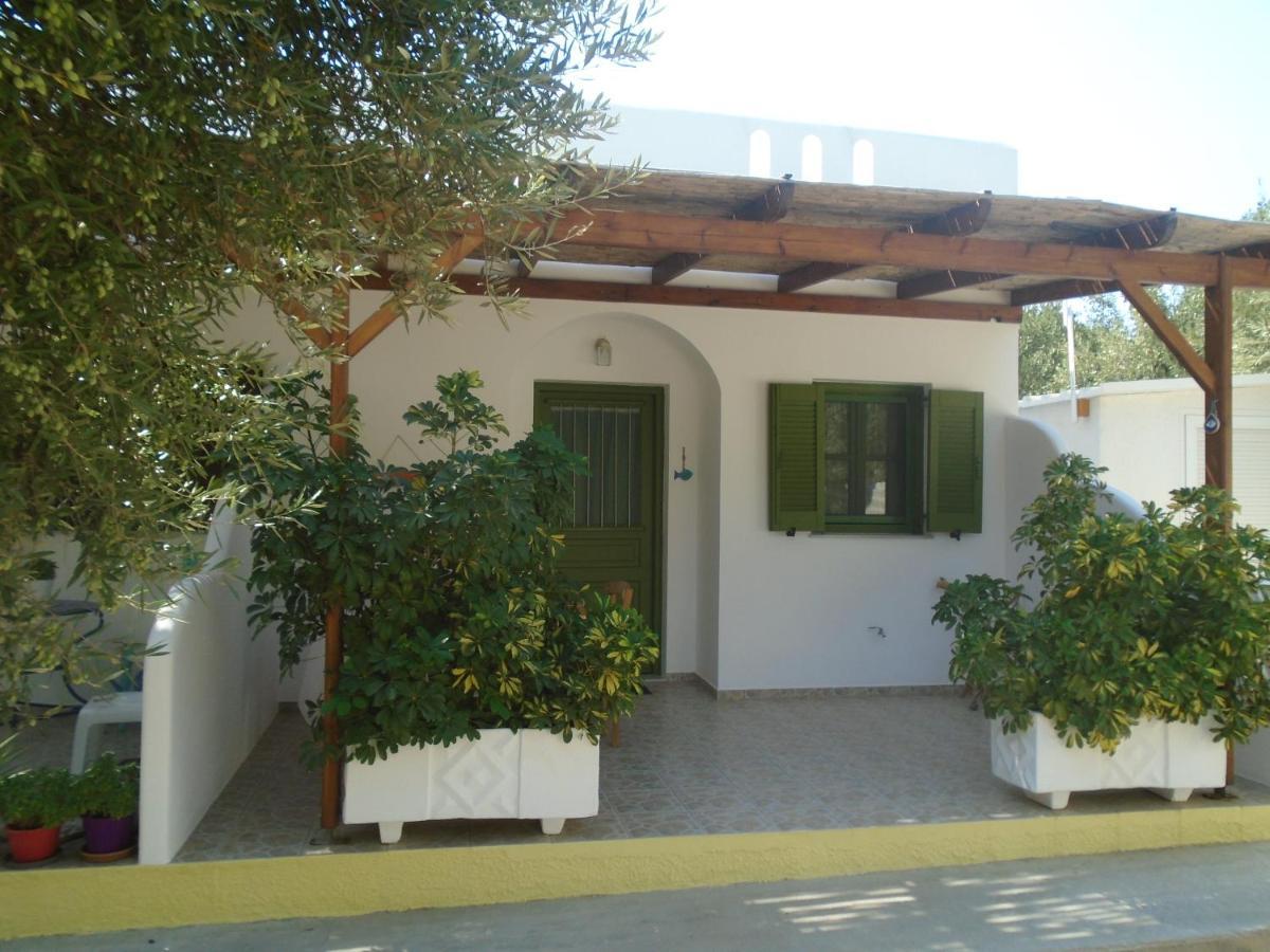 Leros Eleonas Apartments Alinda  Bagian luar foto
