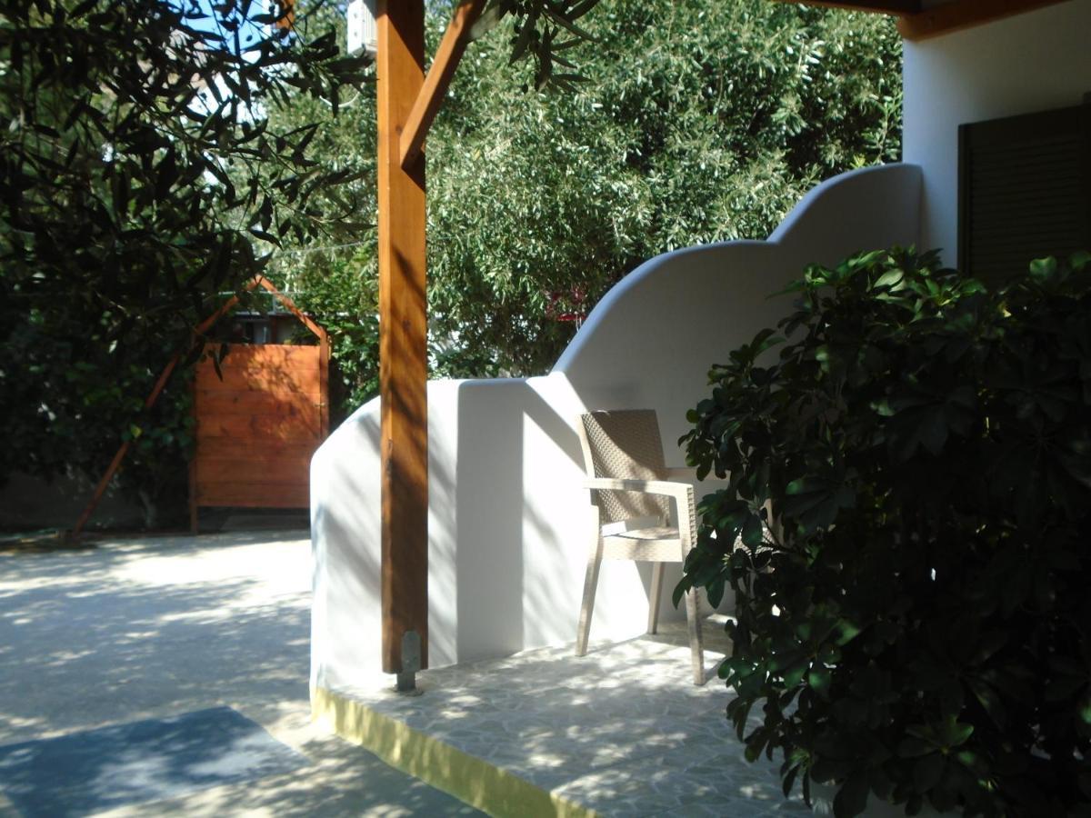 Leros Eleonas Apartments Alinda  Bagian luar foto
