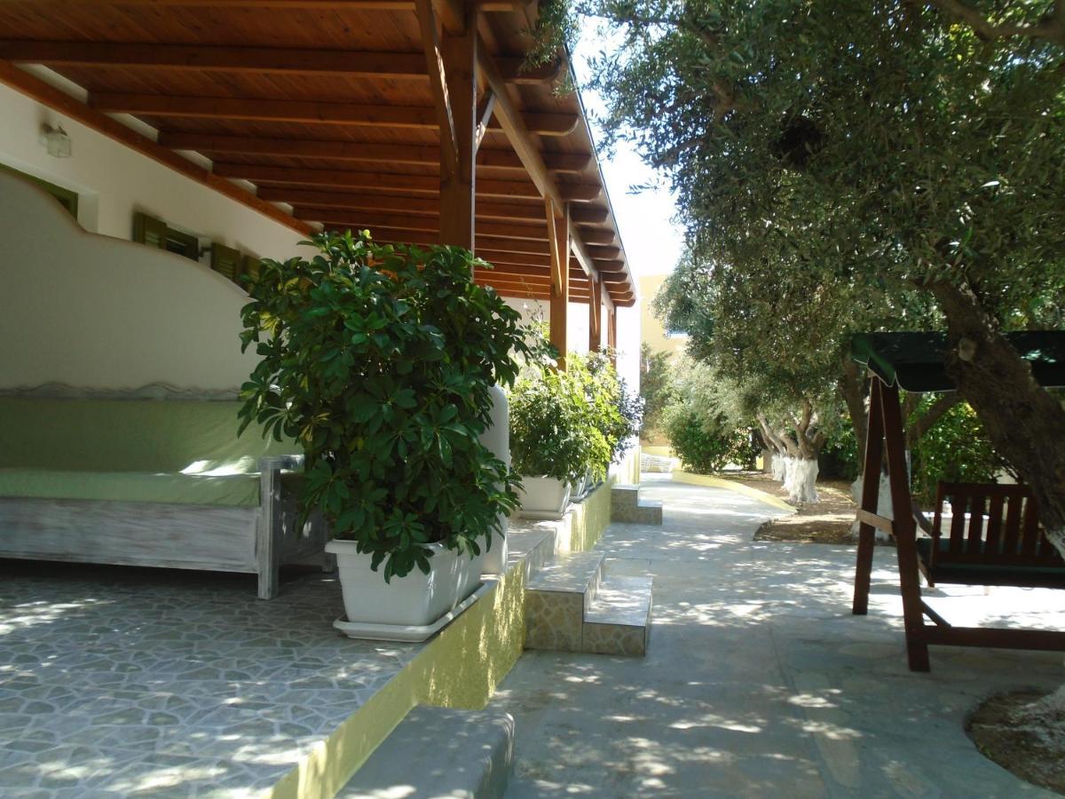 Leros Eleonas Apartments Alinda  Bagian luar foto