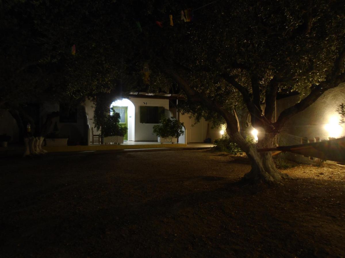 Leros Eleonas Apartments Alinda  Bagian luar foto