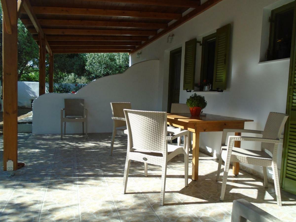 Leros Eleonas Apartments Alinda  Bagian luar foto