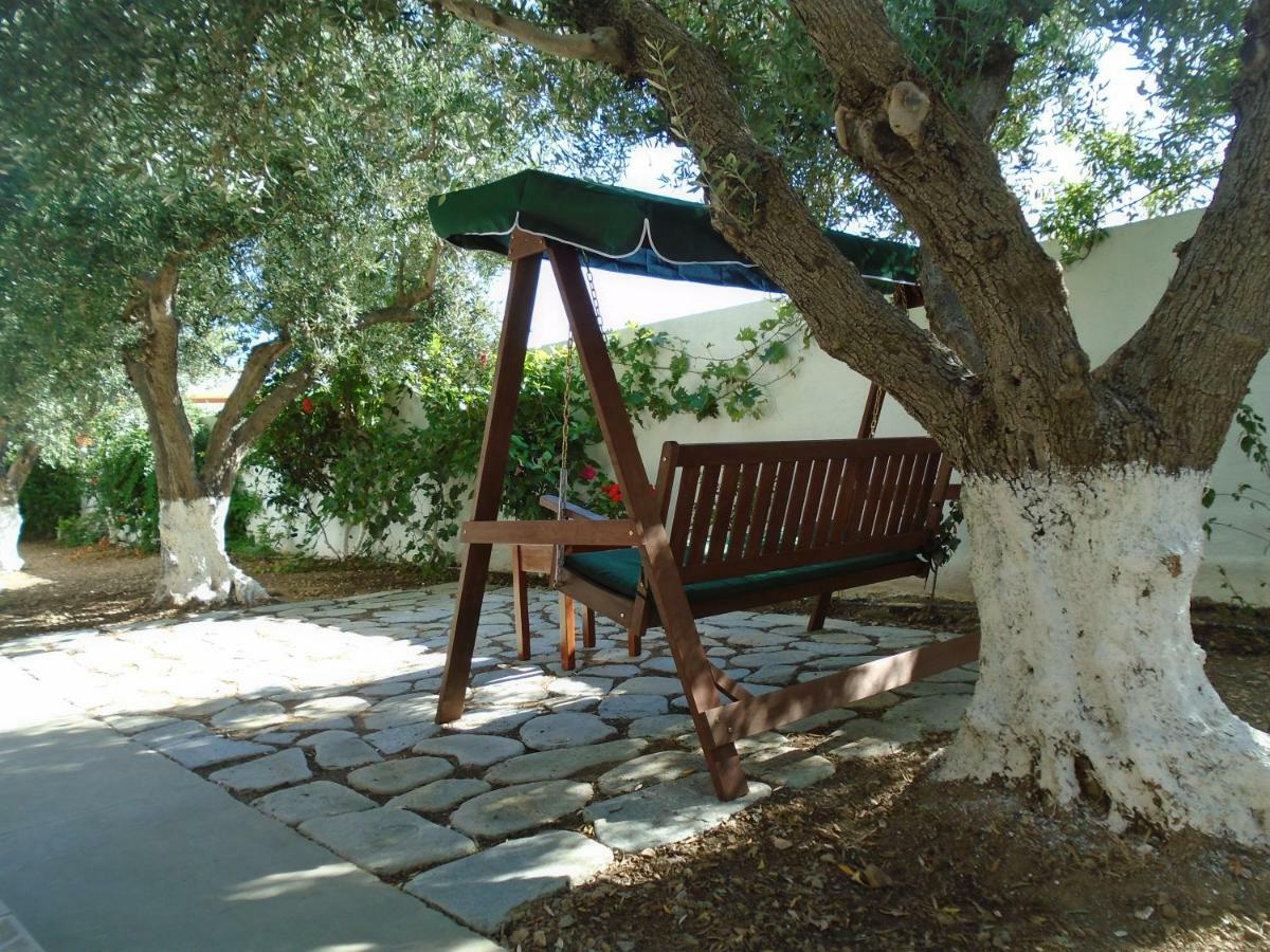 Leros Eleonas Apartments Alinda  Bagian luar foto