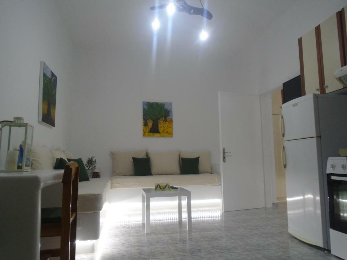 Leros Eleonas Apartments Alinda  Bagian luar foto